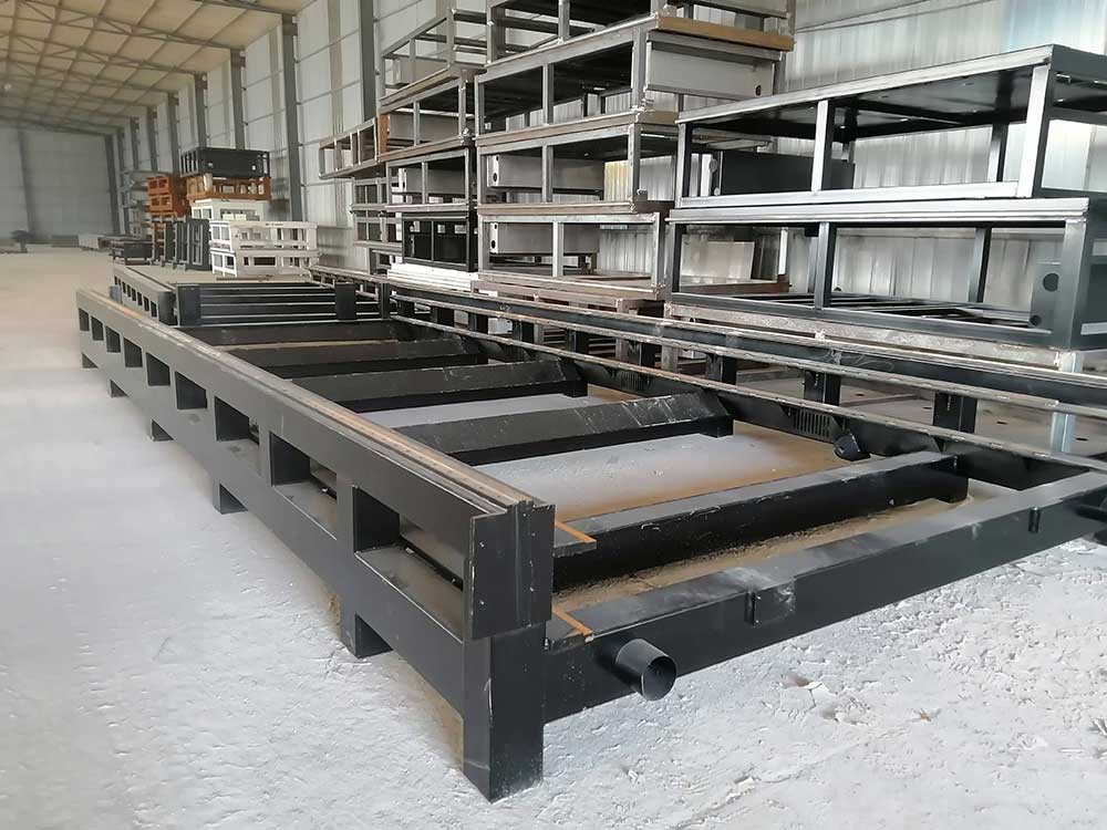 大型激光機(jī)床身加工制作
